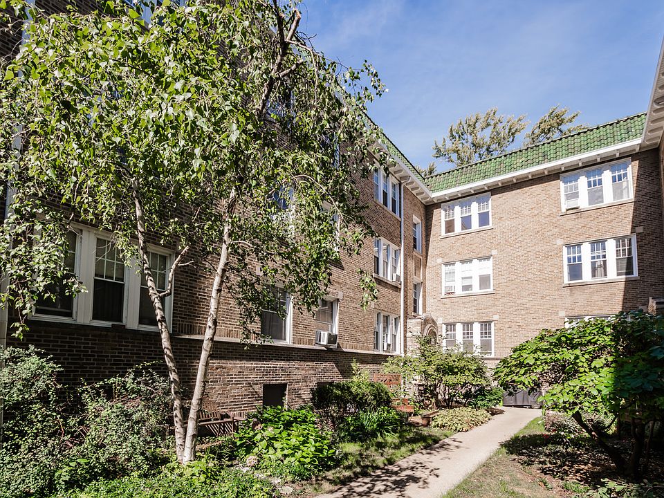 1st image of 721 Reba Pl APT 3N