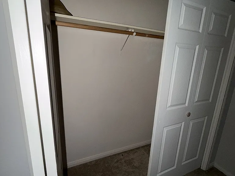 Bathroom 4 Closet