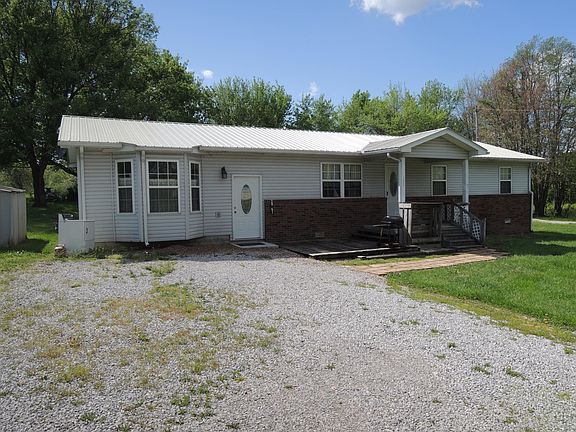 3rd image of 1021 Lincoln Dr
