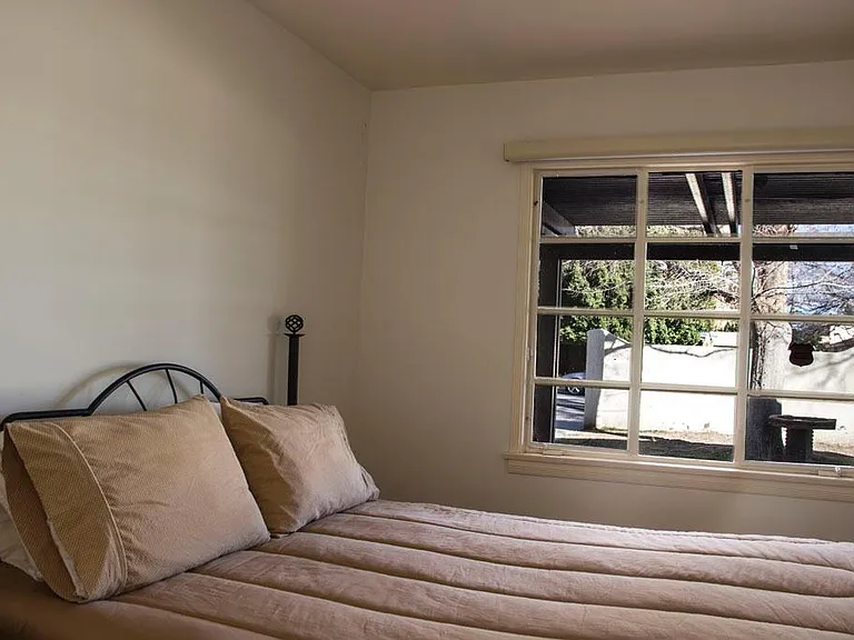 527 N Plaza Amigo — Photo 17