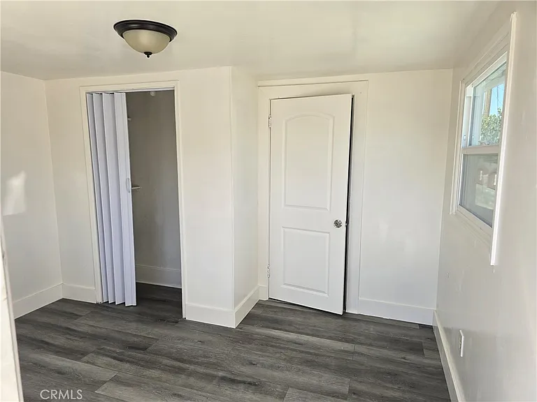 6126 Springvale Dr — Photo 15