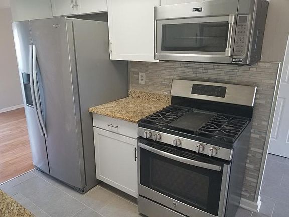 4th image of 37019 Brynford Dr