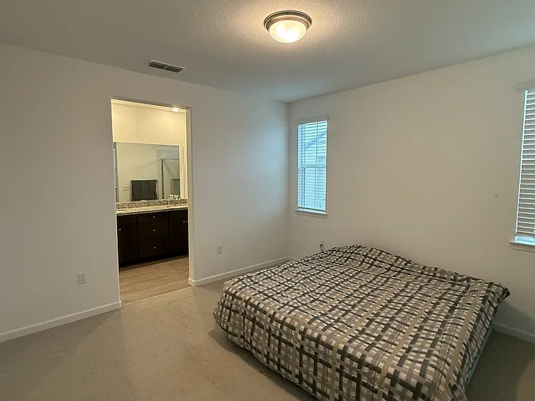 1383 Hadley Dr — Photo 13