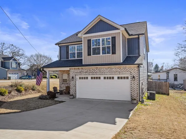 220 B St, Greer, SC 29651