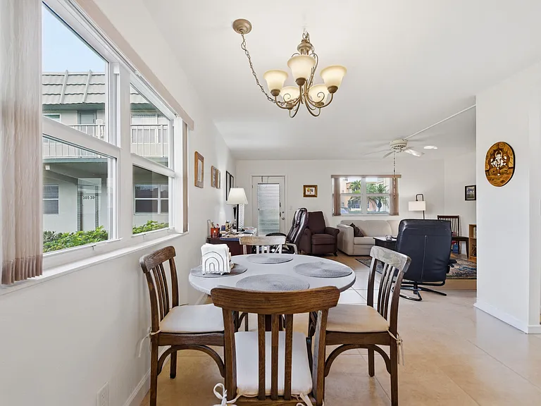 387 Flanders Way #I — Photo 8