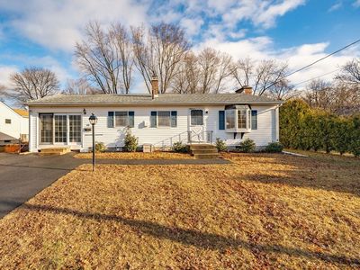 10 Helm St, South Hadley, MA, 01075