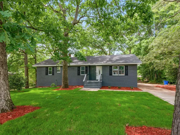 115 Hearthstone Dr, Fayetteville, NC 28314