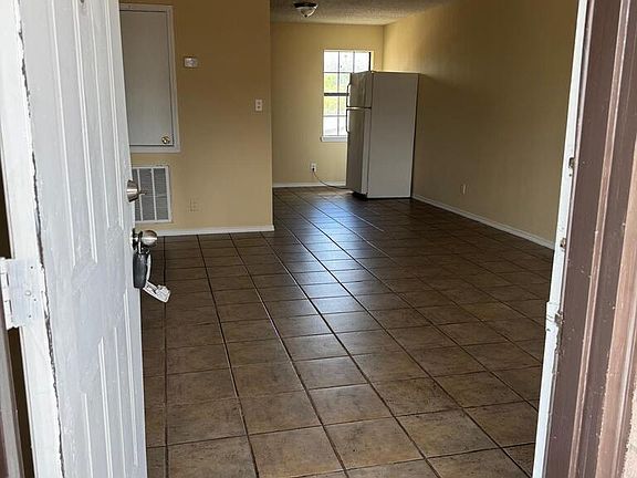 3rd image of 3236 Coffee Port Rd APT F