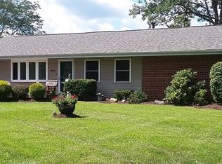 7 Savage Rd, Kendall Park, NJ 08824