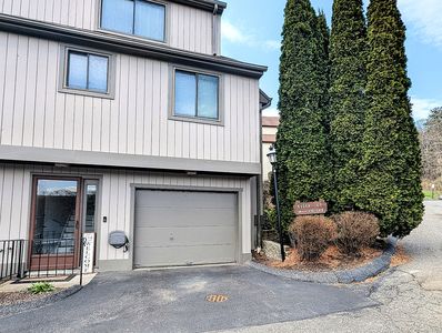 134 Essex Court #134, Beacon Falls, CT, 06403
