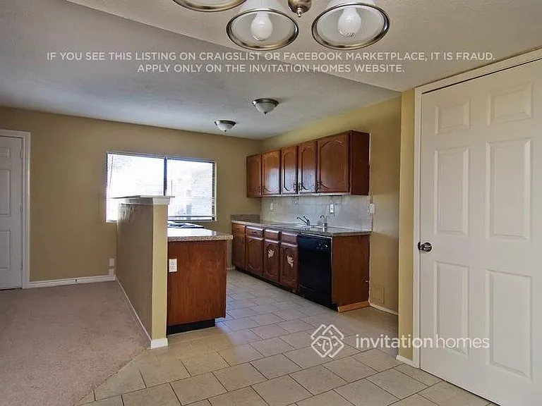 656 Priscilla Ln — Photo 7