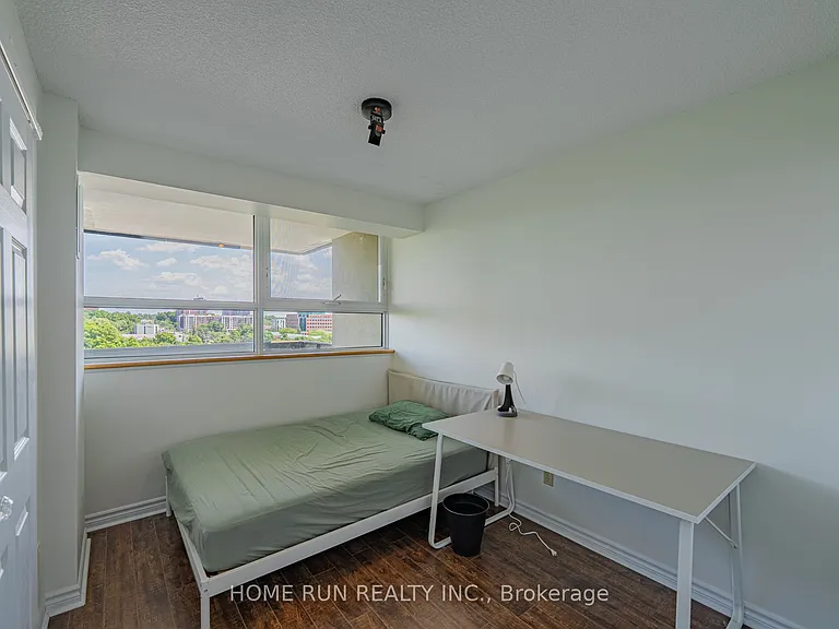 555 Brittany Dr #1111 — Photo 32