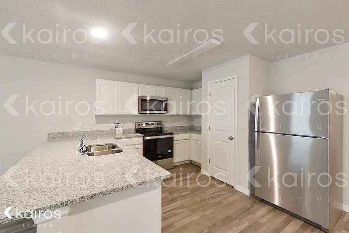 8755 N Nobleton Way — Photo 7
