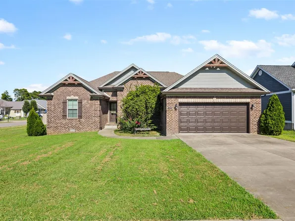 301 Strawberry Ct, Bowling Green, KY 42101