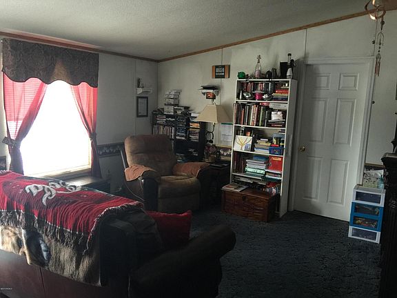 5th image of 38 Belanger Dr