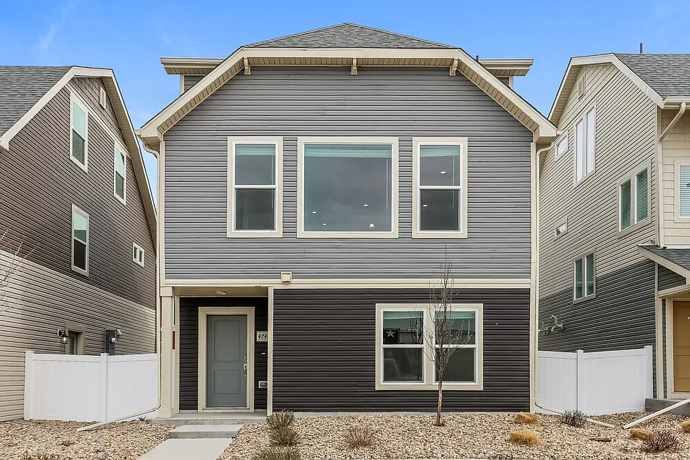 4 bed, 3.0 bath, 1595 sqft, $3,495 — Photo 1