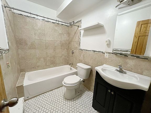 4th image of 144-37 25th Dr 3-floor 2