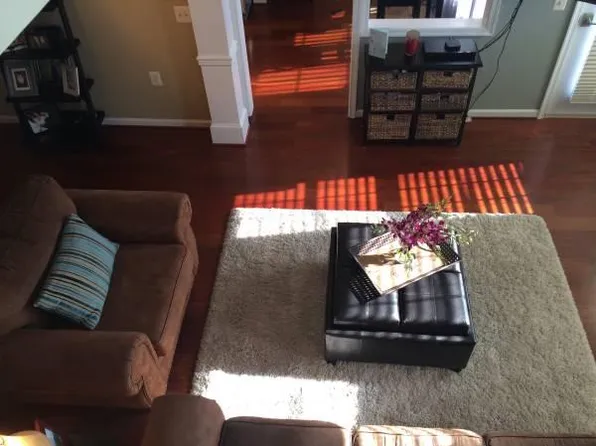 305 S Payne St #13, Alexandria, VA 22314