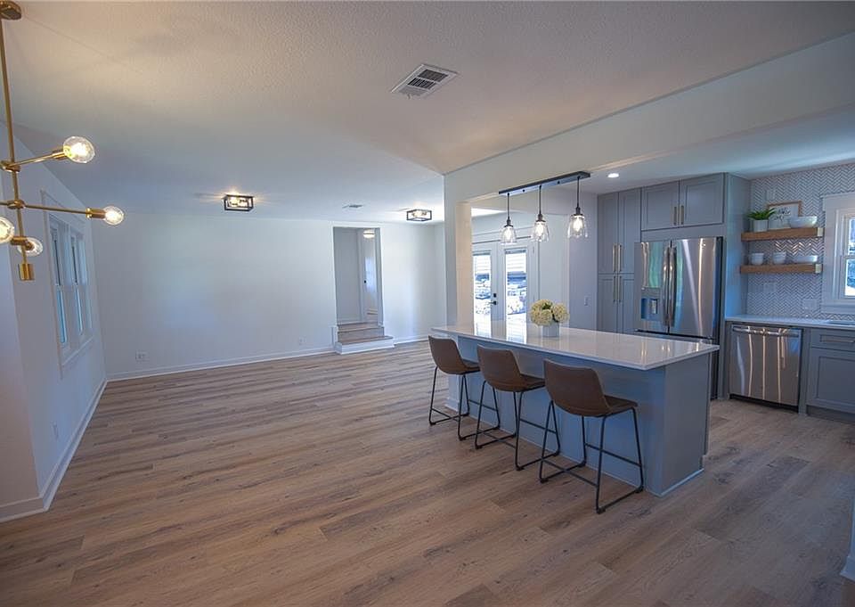 1st image of 11411 Pollyanna Ave