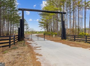 1007 Okefenokee Club Rd, Folkston, GA 31537