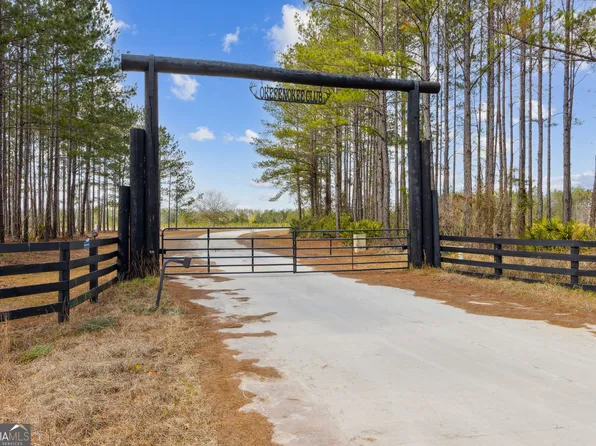 1007 Okefenokee Club Rd, Folkston, GA 31537