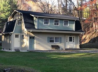 65 Montclair Dr, Charleston, WV 25311