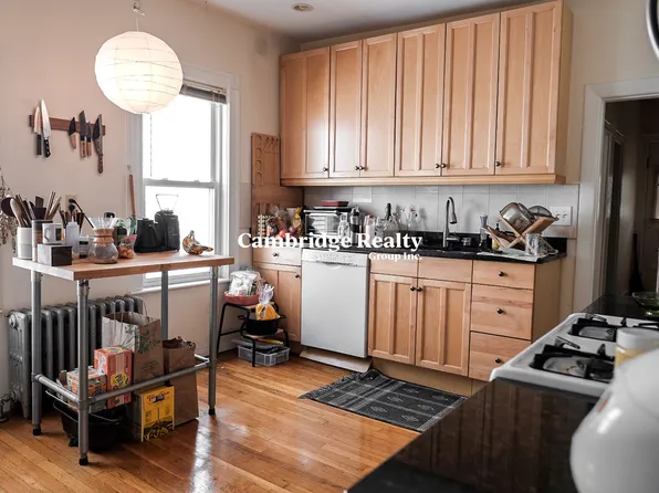 74 Fremont St, Somerville, MA