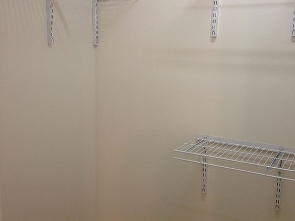 5th image of 3163 20th St NE #3165