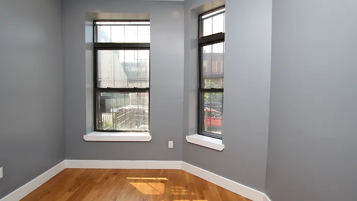 Rented by Nooklyn NYC LLC | media 11
