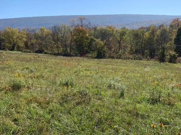 1024 Front St, Mc Veytown, PA 17051