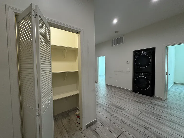 14224 Friar St #3 — Photo 6