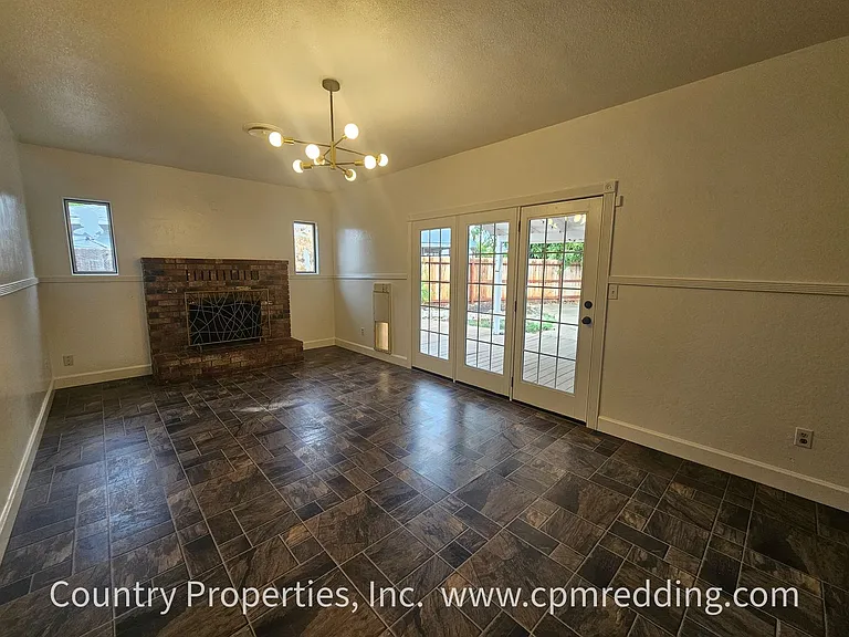 3320 Panorama Dr — Photo 13