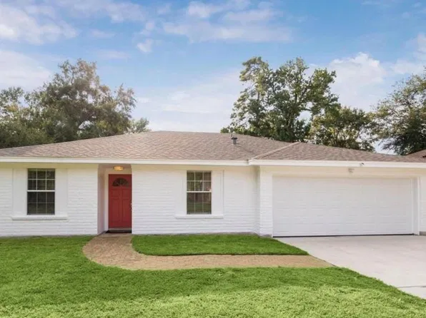 23103 Berry Pine Dr, Spring, TX 77373