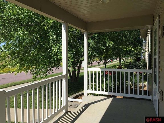 5th image of 1128 W Menk Dr
