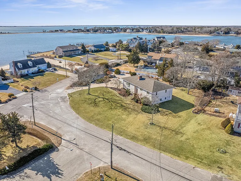 36 Nautilus Dr — Photo 22