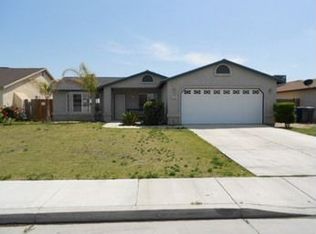 422 Avenida Castro, Delano, CA 93215