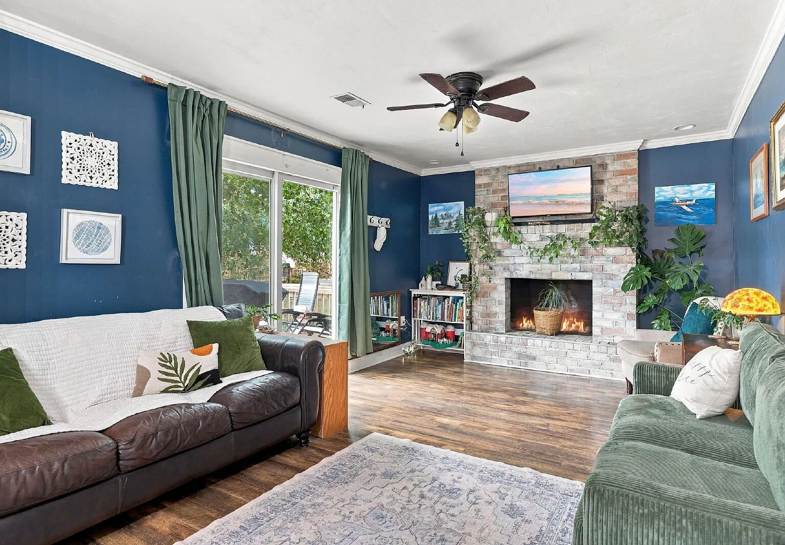 3 bed, 1.5 bath, 1472 sqft, $2,400 — Photo 4