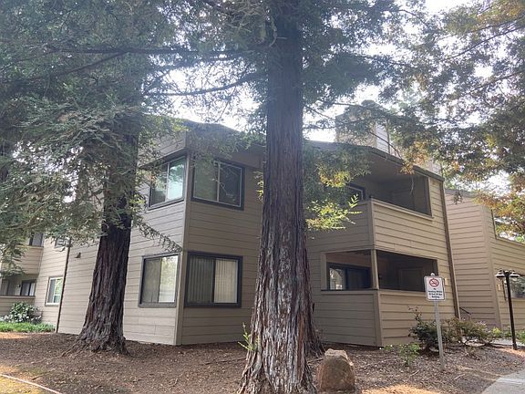 4th image of 3715 Tallyho Dr APT 18