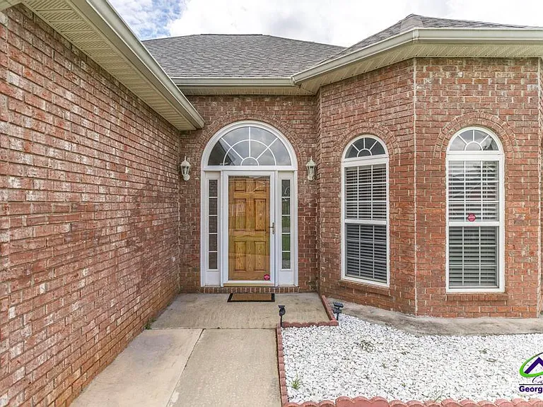 217 Sedgebrooke Dr — Photo 6