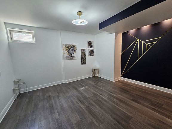 4th image of 45 Somerset Dr