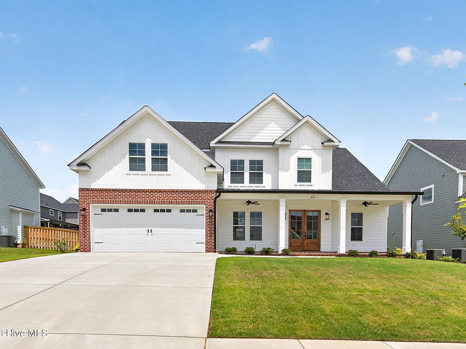 1st image of 833 Sparrow Point Avenue