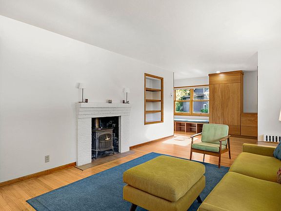 5th image of 213 Bordner Dr