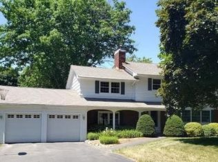 55 Park Rd, Chelmsford, MA 01824