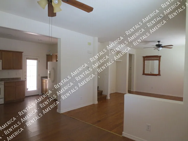 1670 E Elgin St — Photo 9