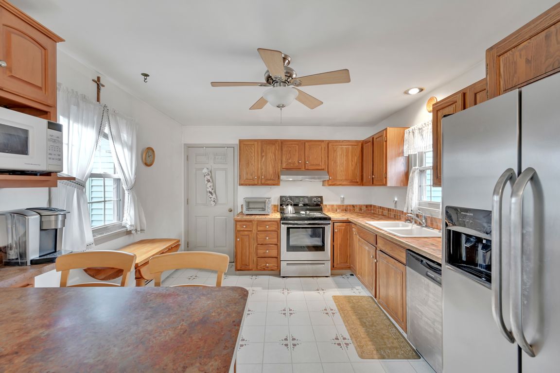 08-Kitchen