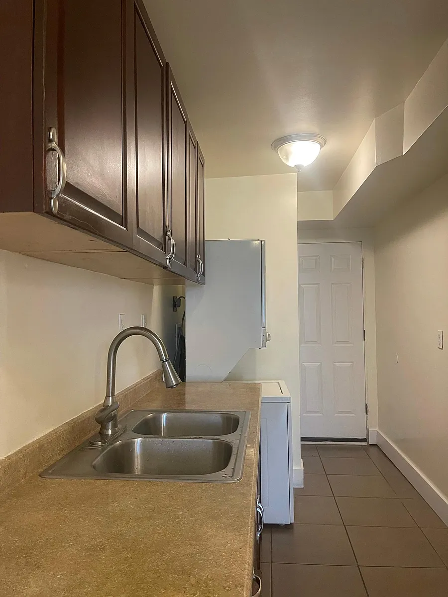 Kitchen - 1918 I St NE #1