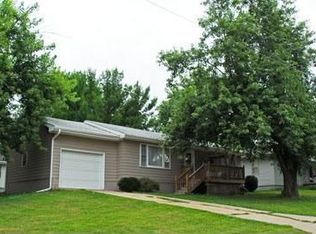 1103 O St, Auburn, NE 68305