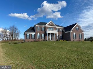 15 Oxford Dr, Ivyland, PA 18974