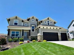 104 NW Whitman Dr, Lees Summit, MO 64081