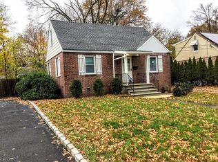 262 Knickerbocker Rd, Dumont, NJ 07628